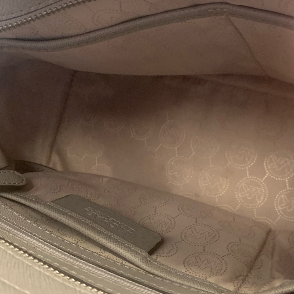 Michael Kors Grey Shoulderbag - Picture 4 of 6